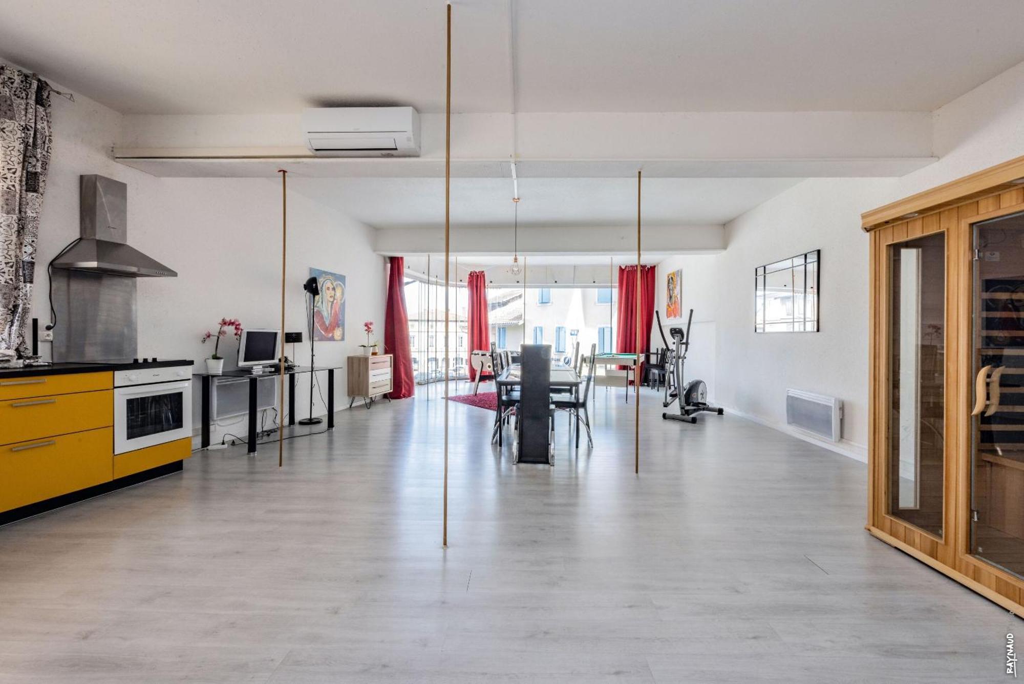 LOFT COSY - HYPERCENTRE - SAUNA - 200m2 - WIFI Graulhet Phòng bức ảnh